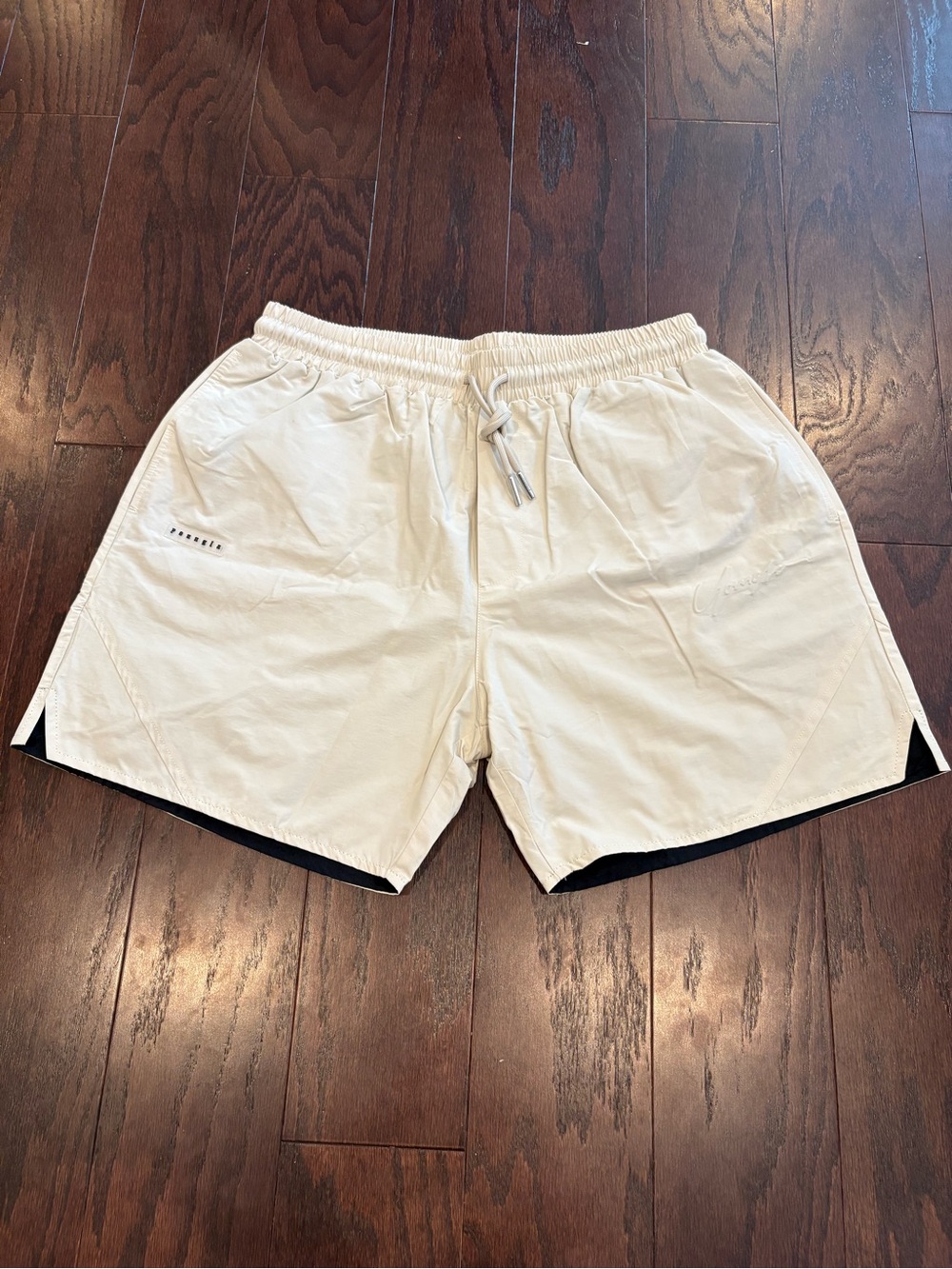YoungLA Men's Off-White Gym Shorts Size XL NWT Embossed Logo 6 Inseam Model 1032